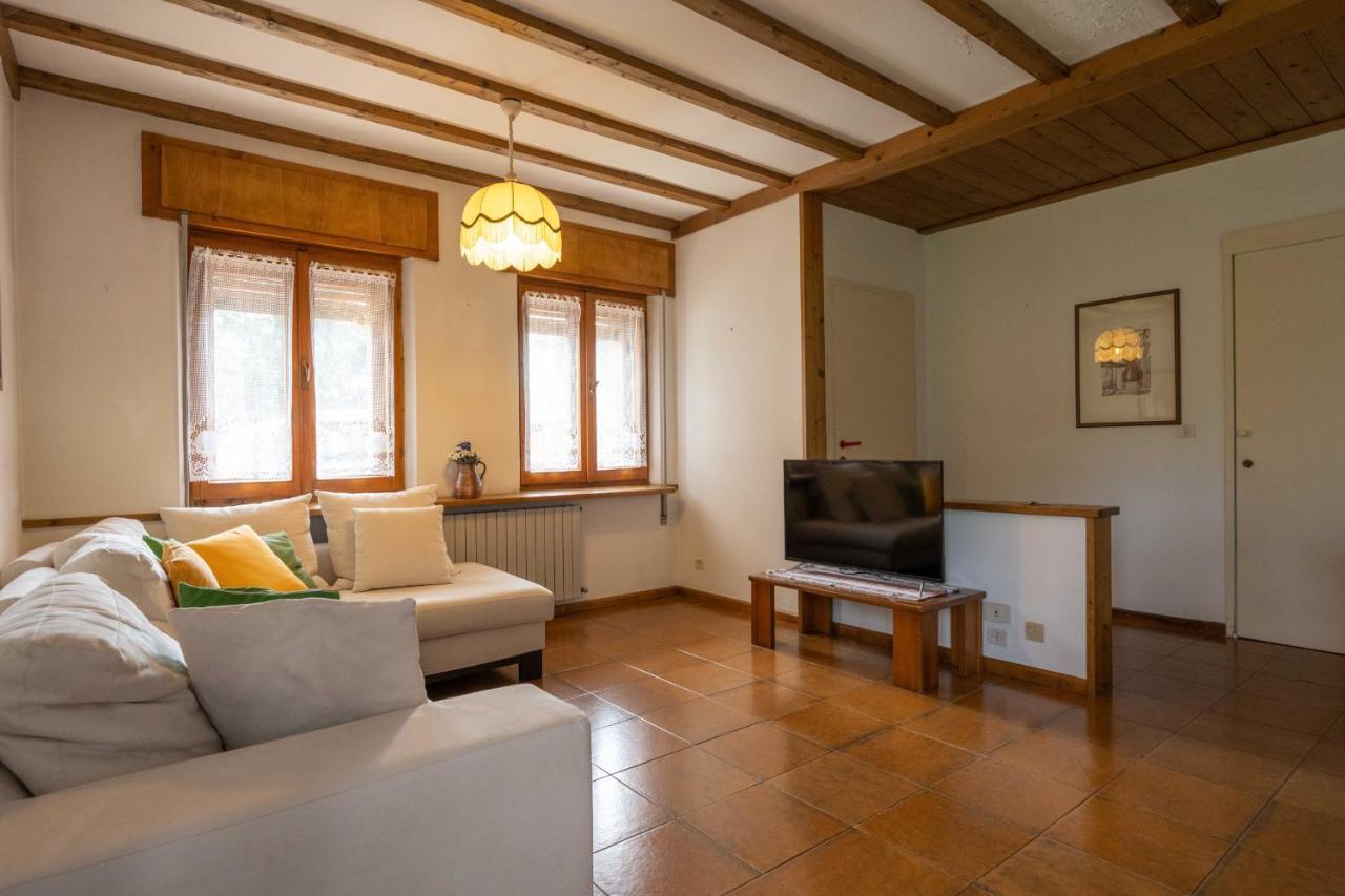 Casa Col Lägenhet Cortina dʼAmpezzo Exteriör bild