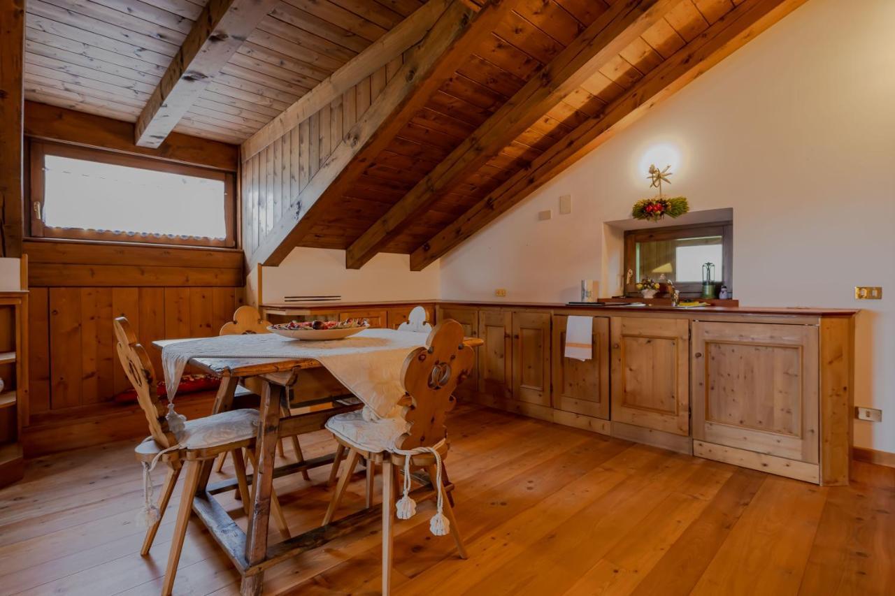 Casa Col Lägenhet Cortina dʼAmpezzo Exteriör bild